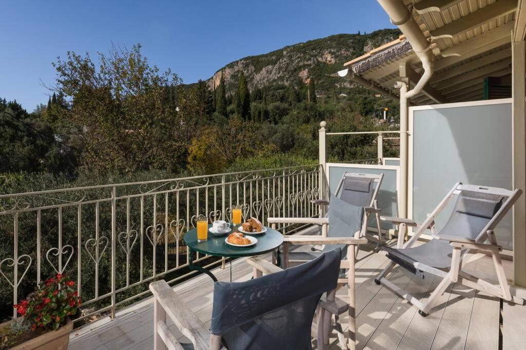 Villa Anthoussa In Palaiokastritsa Buitenkant foto