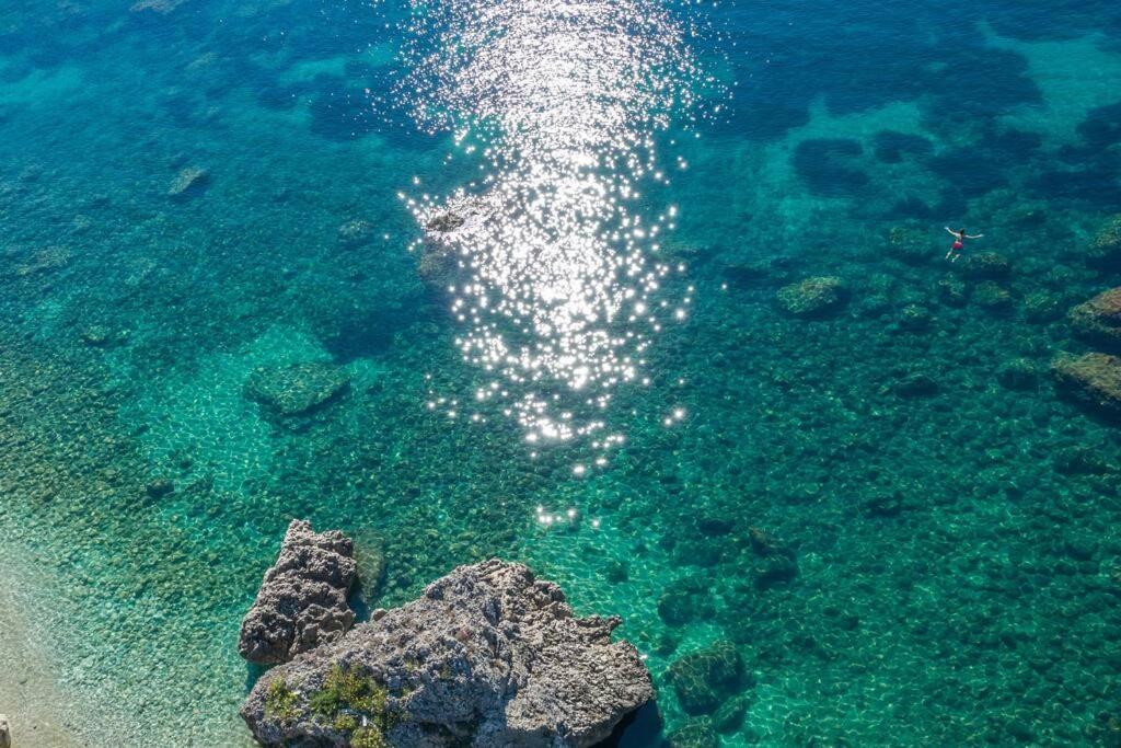 Villa Anthoussa In Palaiokastritsa Buitenkant foto